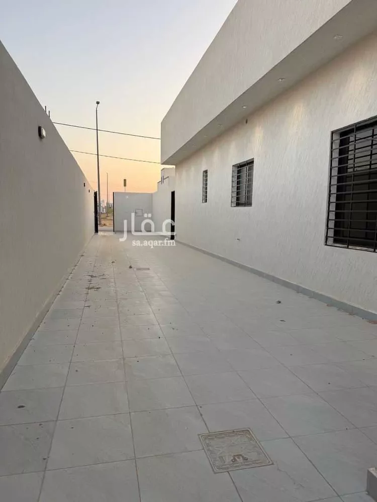 دور للبيع في شارع اوس ابن خولي, حي النهضة, مدينة عيون الجواء, منطقة القصيم 7
