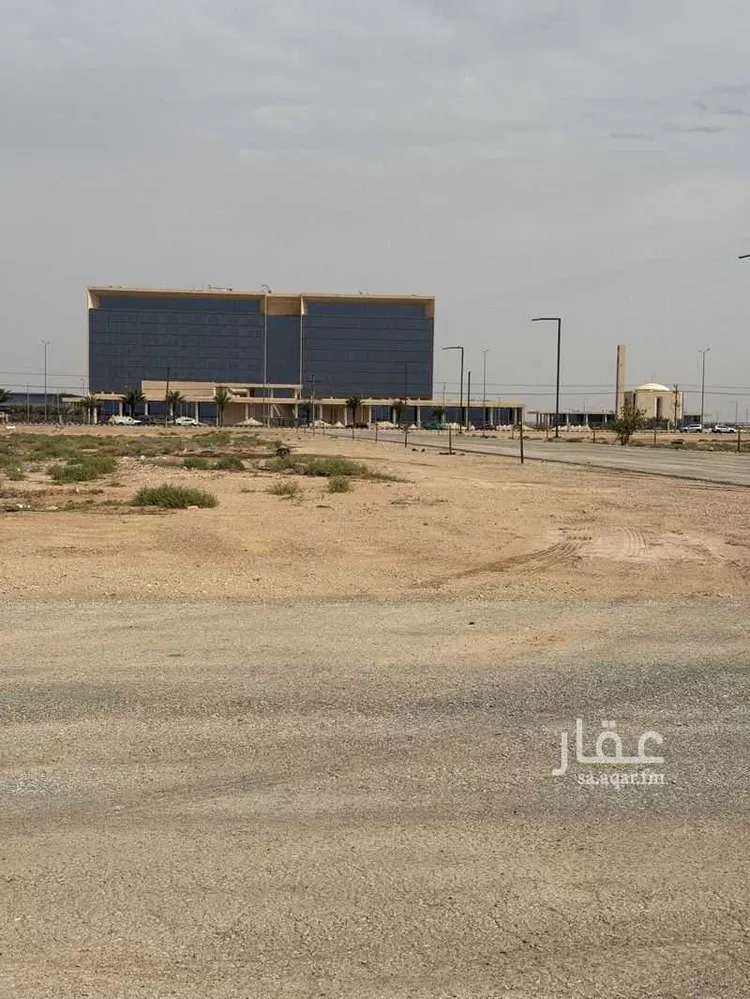 أرض للبيع في شارع المفرق وكمب الطرق 2343, حي الليوان, مدينة بريدة, منطقة القصيم صورة 2