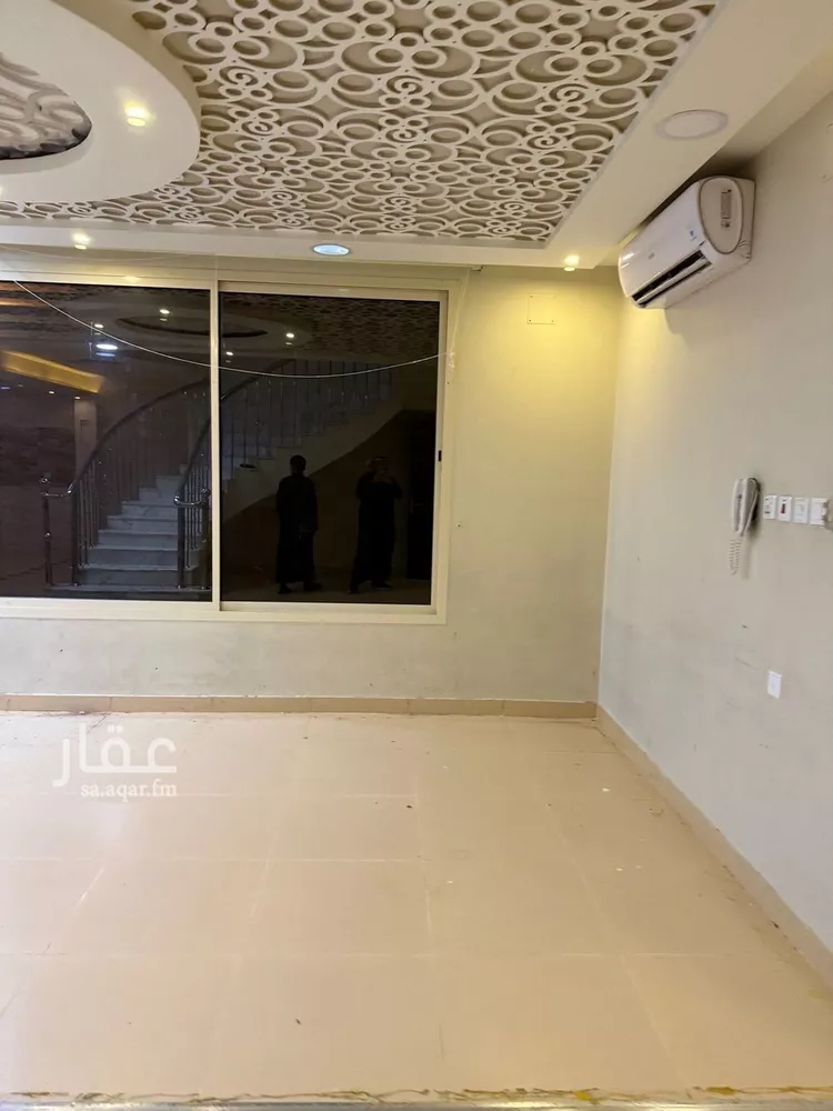 فيلا للإيجار في شارع ضرار بن الازور, حي النخيل, مدينة بريدة, منطقة القصيم صورة 3