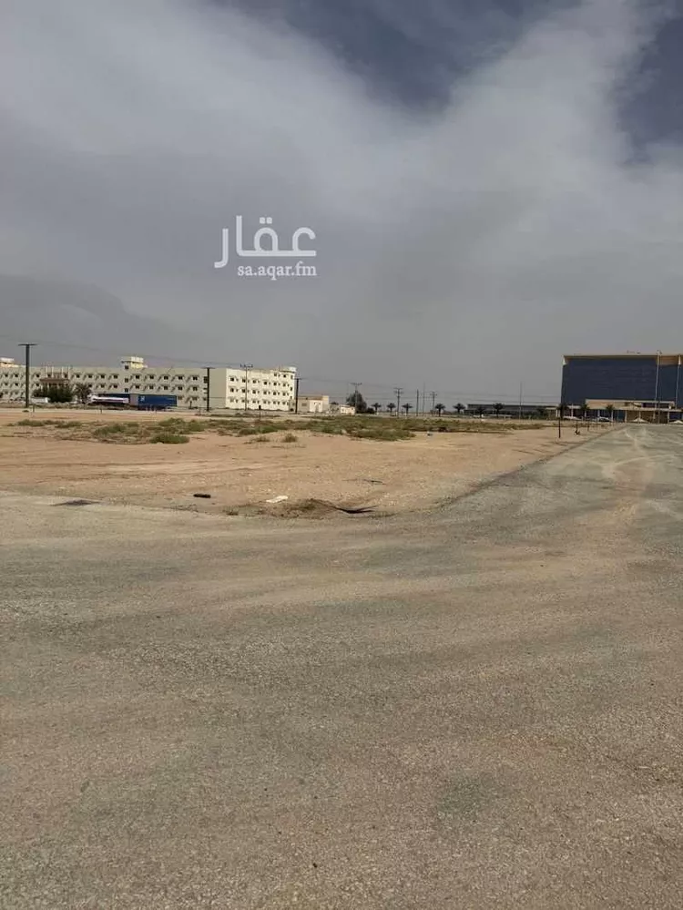 أرض للبيع في شارع المفرق وكمب الطرق 2343, حي الليوان, مدينة بريدة, منطقة القصيم صورة 2
