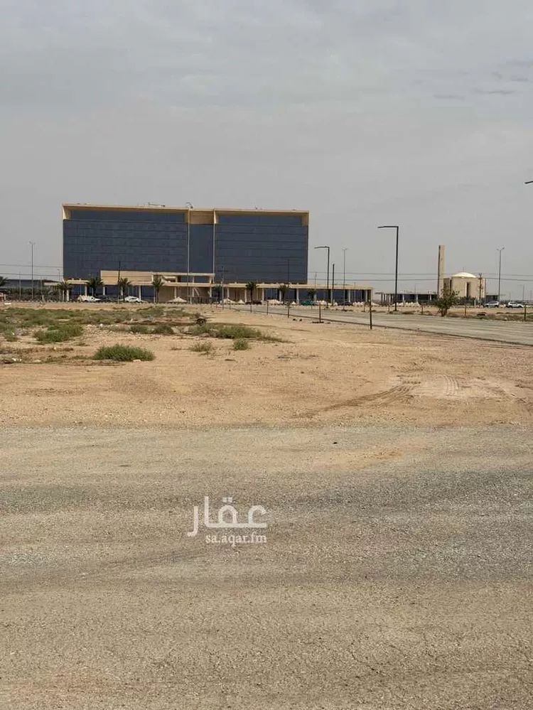 أرض للبيع في شارع المفرق وكمب الطرق 2343, حي الليوان, مدينة بريدة, منطقة القصيم 1 صورة