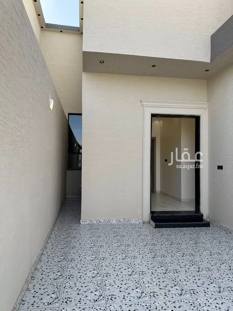 دور للبيع في شارع علي القارئ, حي البرية, مدينة الرياض, منطقة الرياض صورة 2