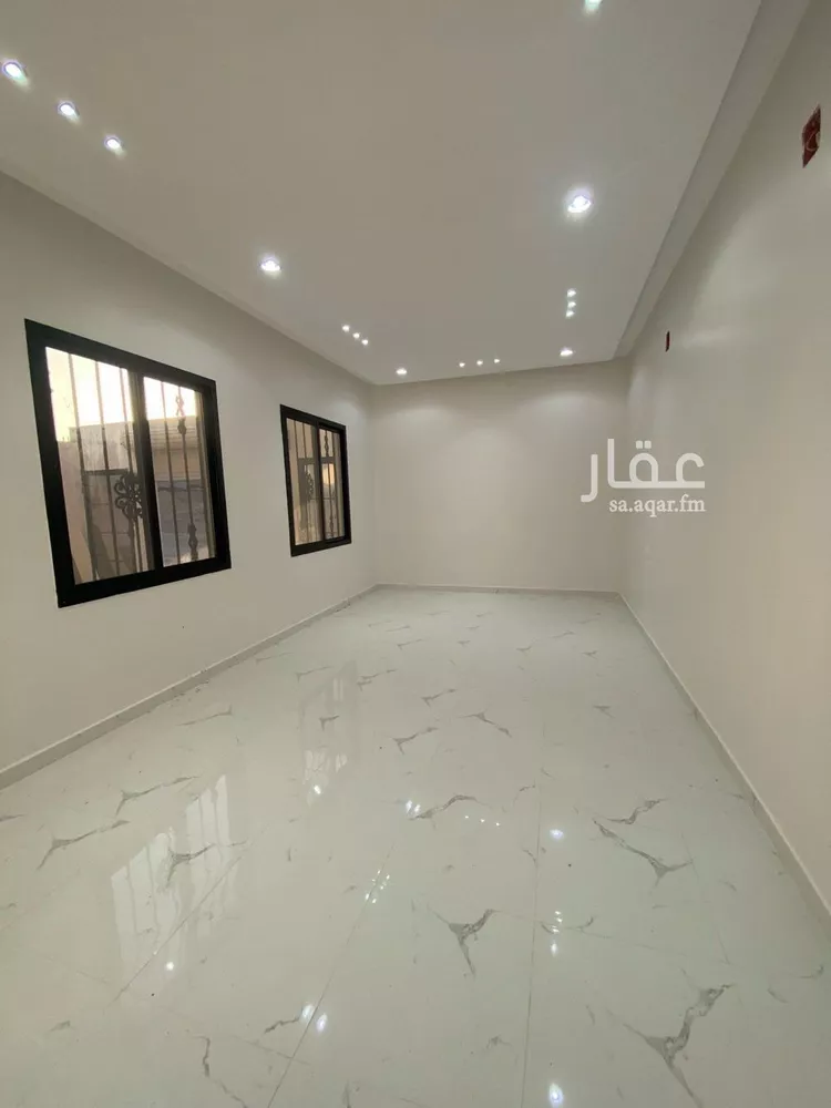 دور للبيع في شارع الليث, حي البرية, مدينة الرياض, منطقة الرياض صورة 3