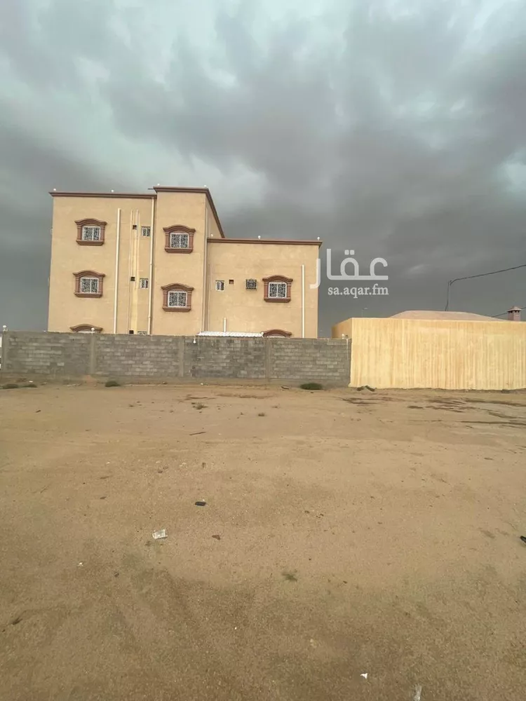 عمارة للبيع في حي النزهة, مدينة طريب, منطقة عسير صورة 5