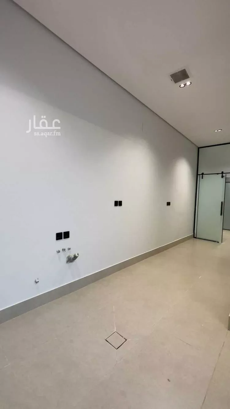 دور للبيع في شارع الجوادي, حي العارض, مدينة الرياض, منطقة الرياض 19