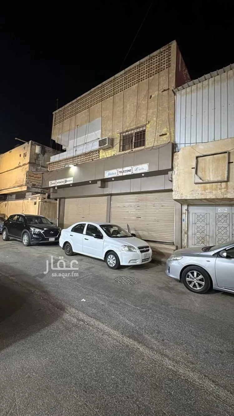 عمارة للبيع في شارع حسان ابن ثابت, حي المحمدية, مدينة عرعر, منطقة الحدود الشماليه