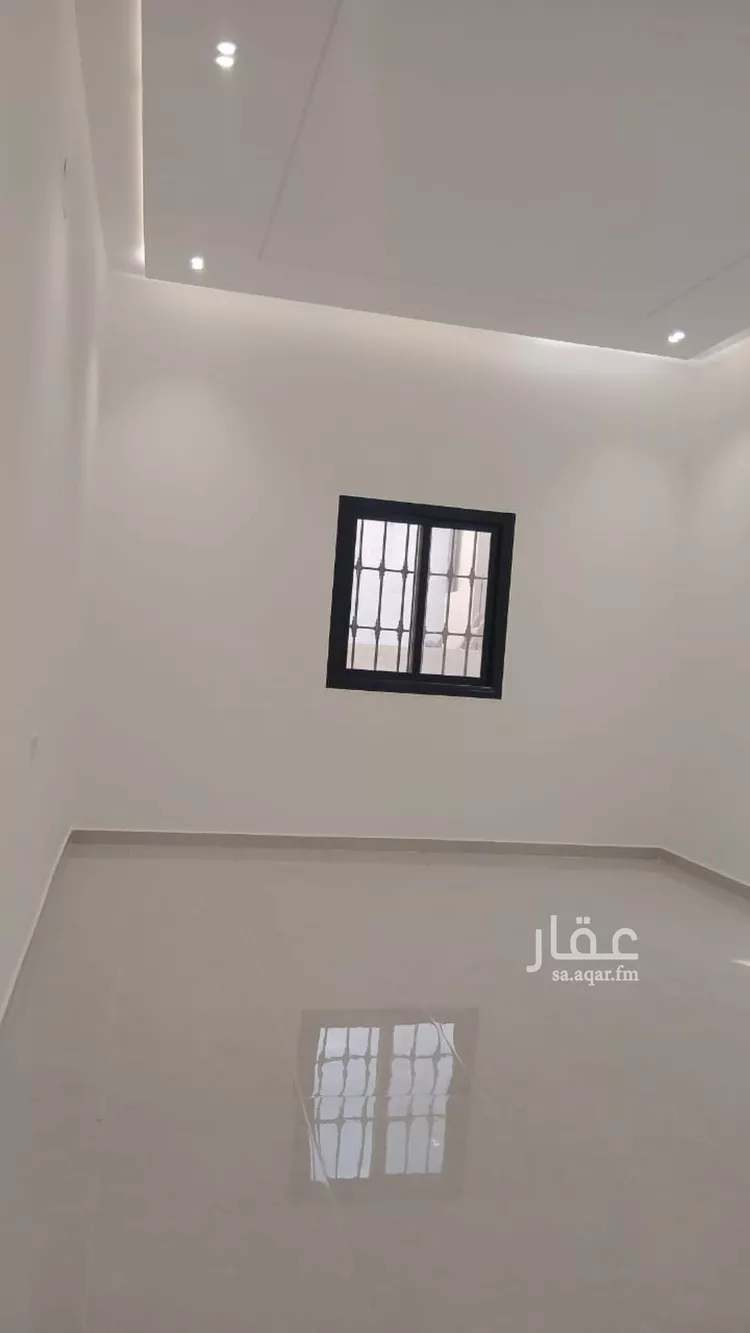 دور للبيع في شارع المعيزلية, حي المعيزيلة, مدينة الرياض, منطقة الرياض صورة 3
