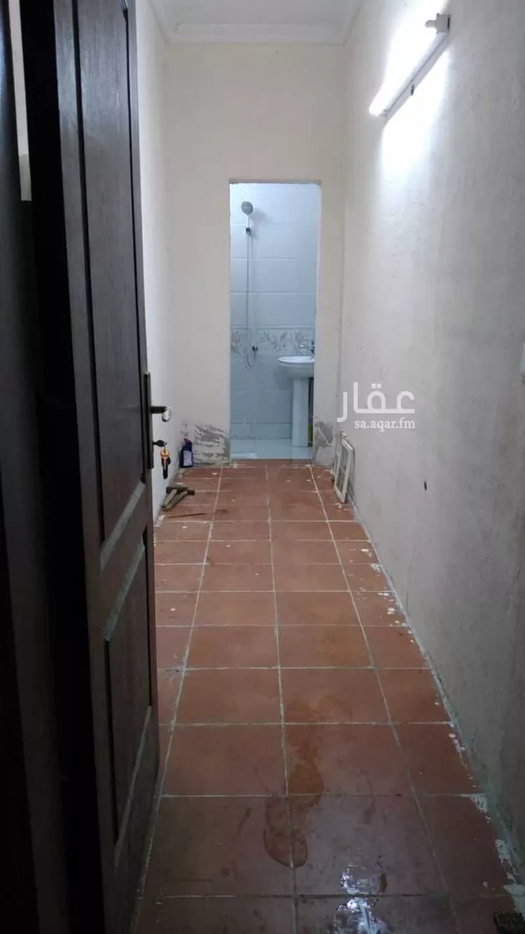 غرفة للإيجار في شارع أمة بنت سعد بن ابي سرح ، حي مريخ ، جدة ، جدة