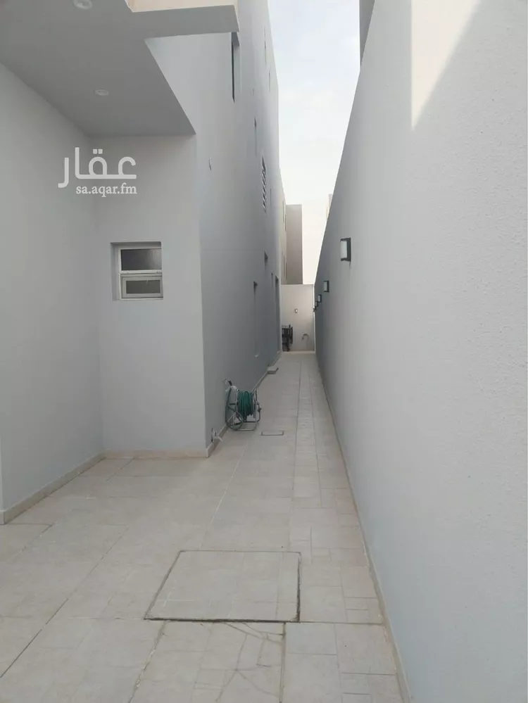 فيلا للإيجار في شارع عبدالعزيز بن سبيل, حي العارض, مدينة الرياض, منطقة الرياض صورة 2