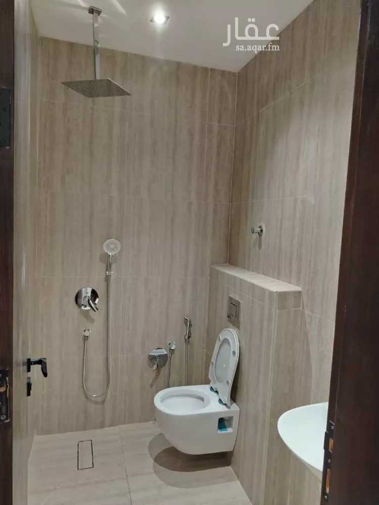 دور للبيع في شارع محمد بن بشر, حي العارض, مدينة الرياض, منطقة الرياض