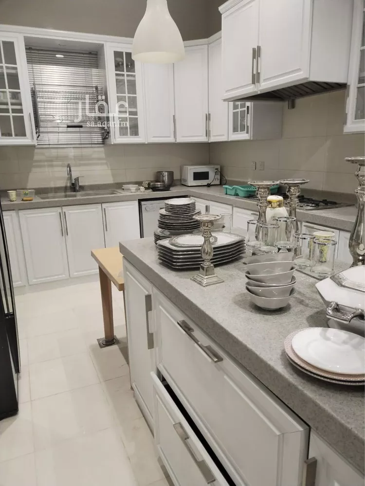 فيلا للإيجار في شارع عبدالعزيز بن سبيل, حي العارض, مدينة الرياض, منطقة الرياض