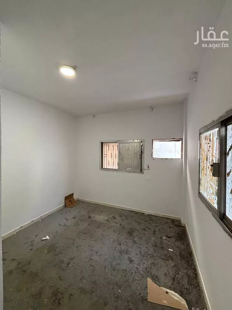 عمارة للإيجار في شارع عبدالرحمن المقرئ, حي العزيزية, مدينة الرياض, منطقة الرياض صورة 5