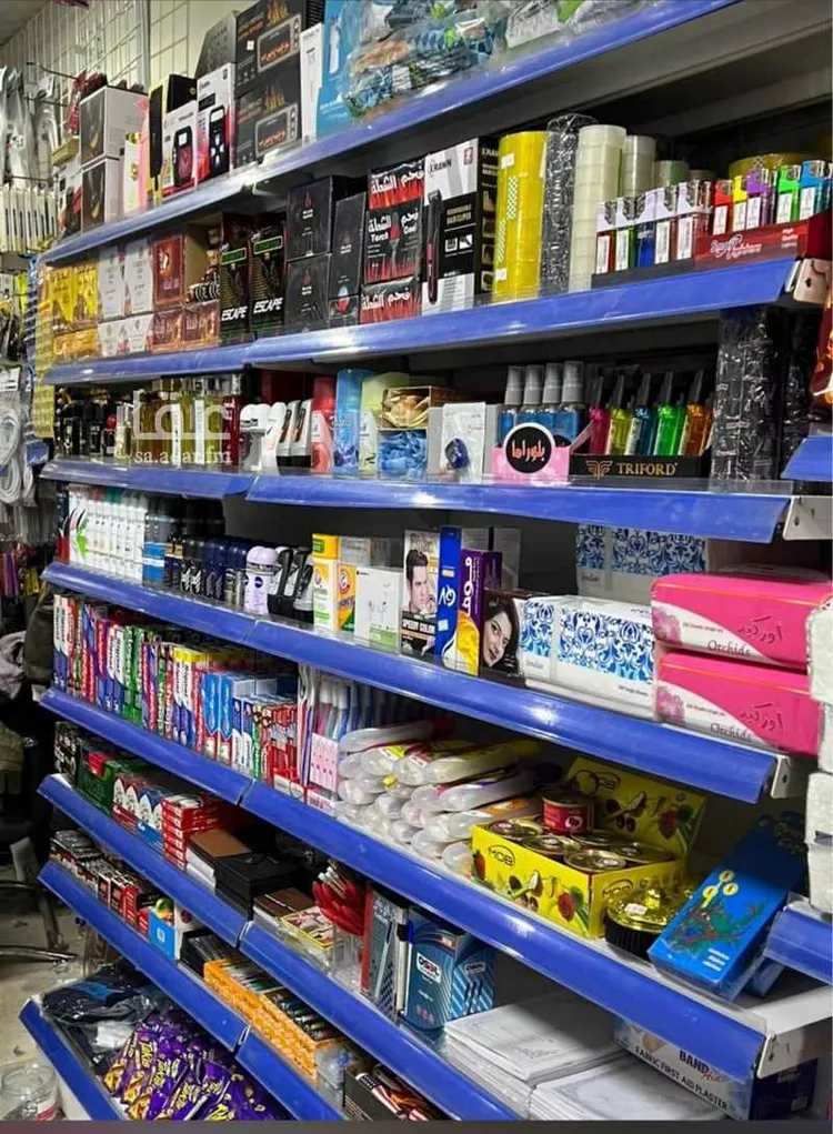 محل للبيع في طريق أبو عبيدة الجراح ، حي القرية الثانية ، الدمام ، الدمام صورة 5