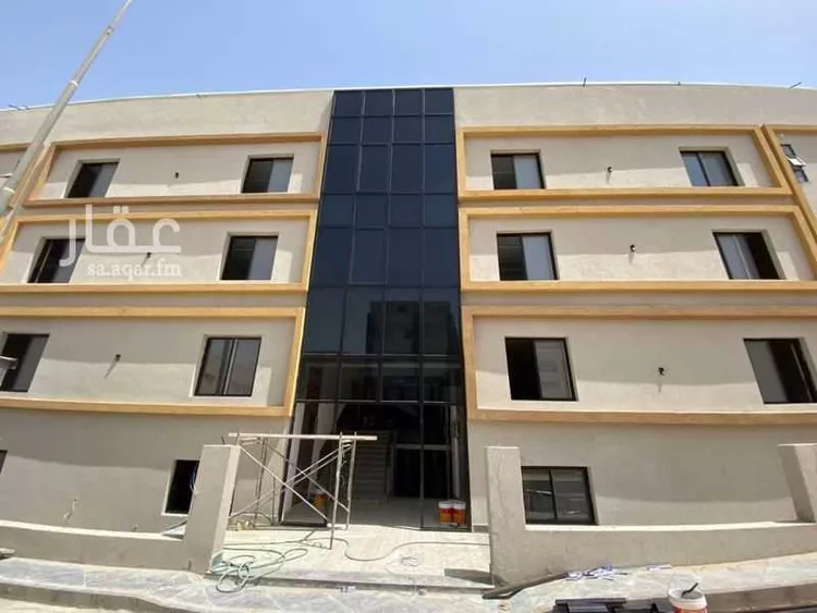 عمارة للبيع في شارع ابي حذيفة ، حي الضباط ، الرياض ، منطقة الرياض
