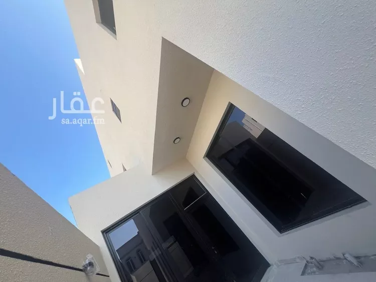 فيلا للبيع في شارع الزنبق, حي المنتزة, مدينة الدمام, المنطقة الشرقية صورة 3