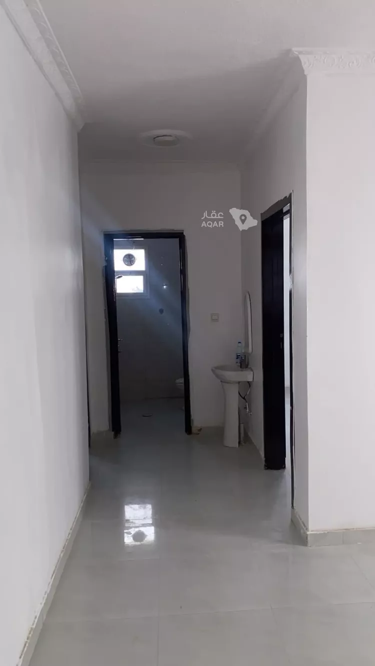 شقة للإيجار في شارع عبدالعزيز العبادي, حي الرمال, مدينة الرياض, منطقة الرياض 8