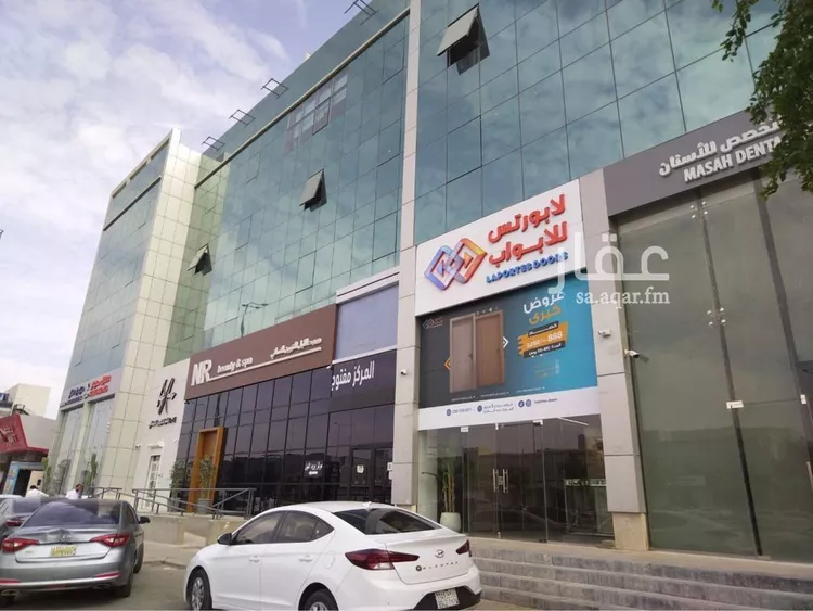 محل للإيجار في شارع الملك عبدالعزيز ابن عبدالرحمن سعود الفرعي, حي المصيف, مدينة الرياض, منطقة الرياض