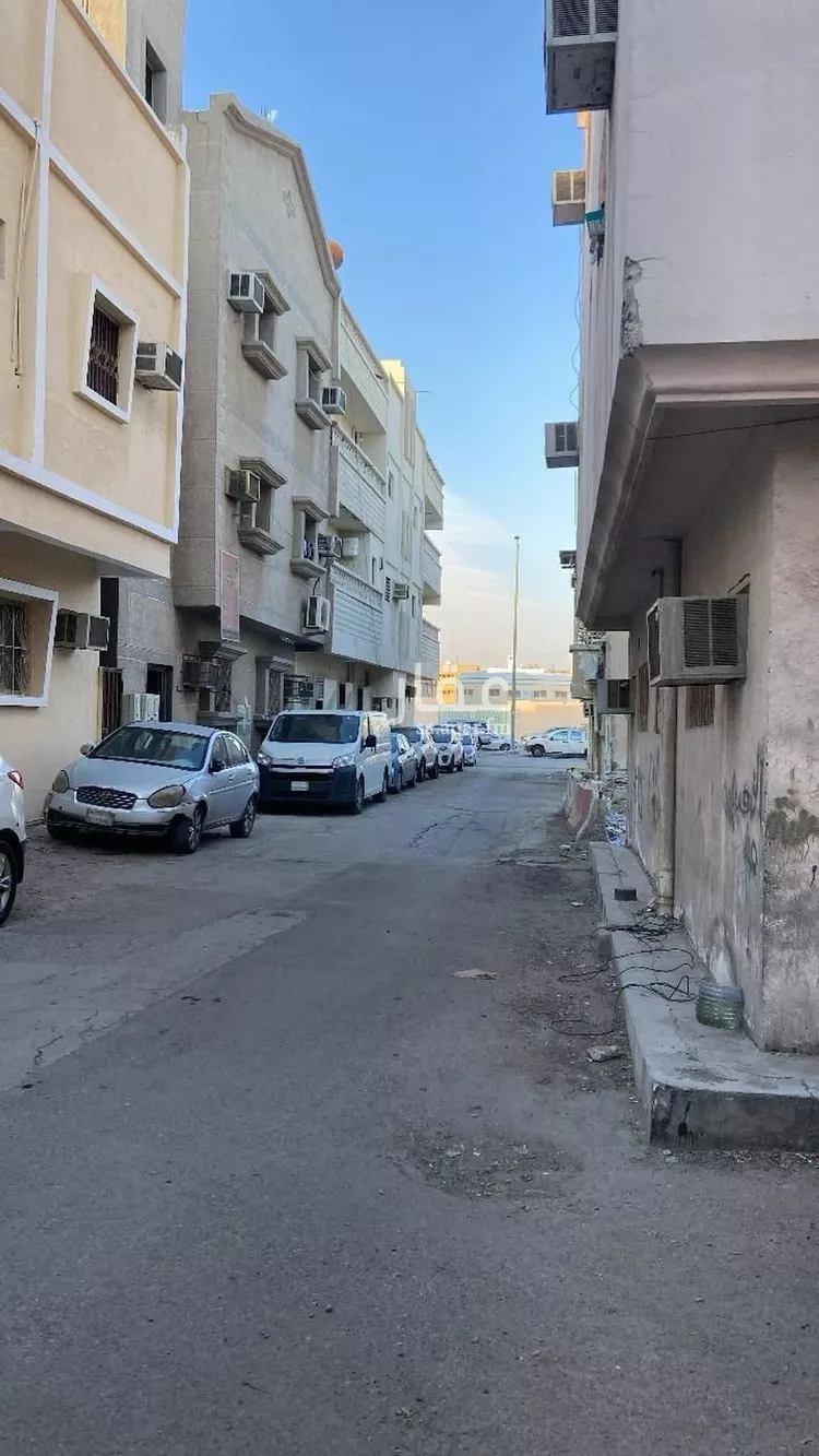 عمارة للبيع في حي البادية, مدينة الدمام, المنطقة الشرقية صورة 2