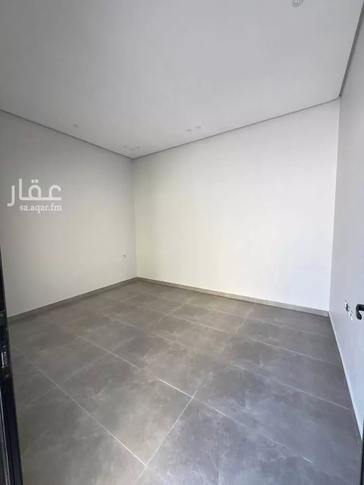 فيلا للبيع في شارع ابن الصاحب, حي الورود, مدينة الخرج, منطقة الرياض صورة 2