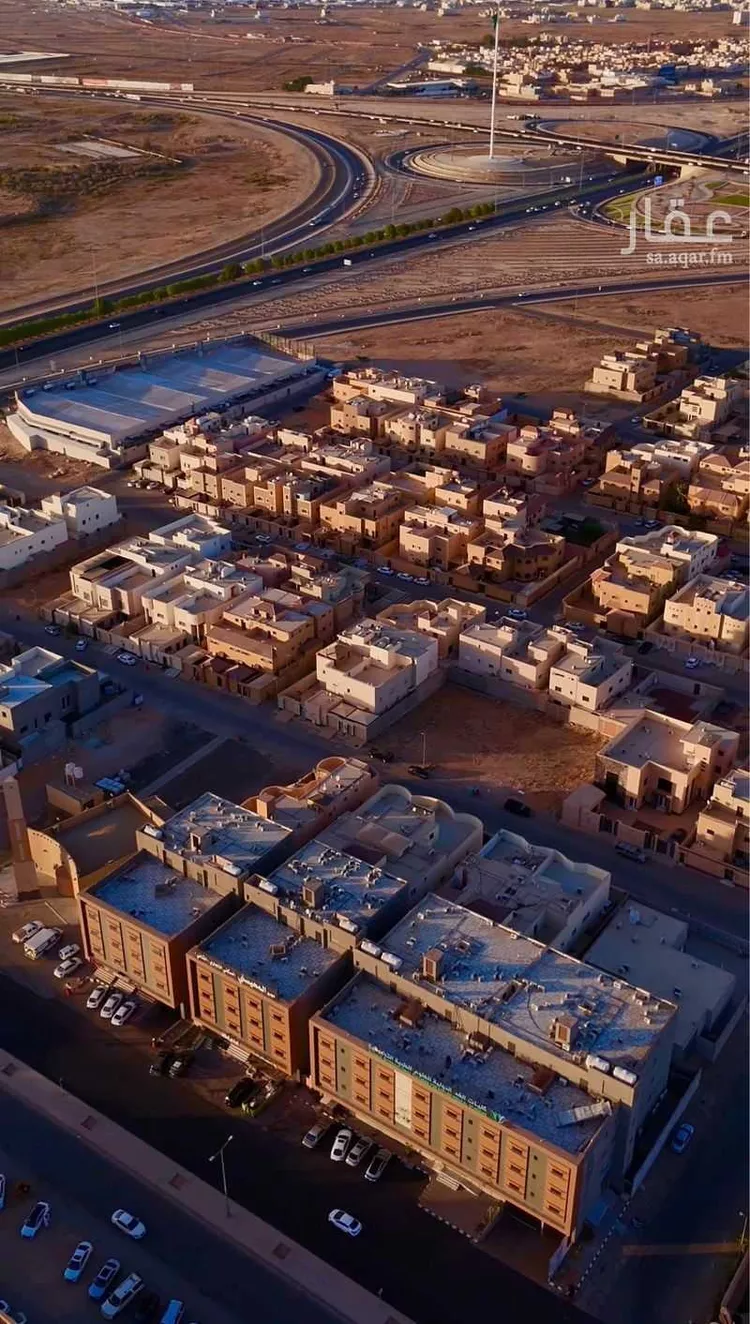 عمارة للبيع في شارع طريق الشيخ عبدالعزيز بن باز, حي النخيل, مدينة بريده, منطقة القصيم
