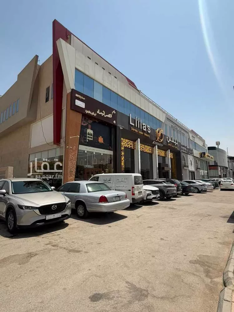 مجمع للإيجار في شارع انس بن مالك لفرعي, حي الياسمين, مدينة الرياض, منطقة الرياض صورة 3