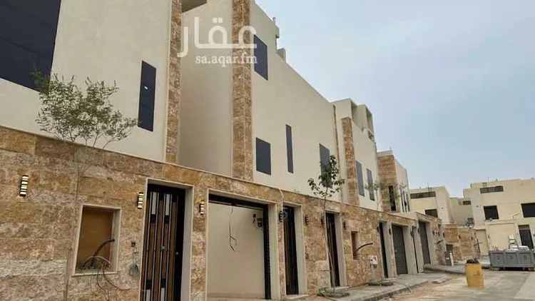 دور للبيع في شارع الحسن بن دينار, حي عكاظ, مدينة الرياض, منطقة الرياض