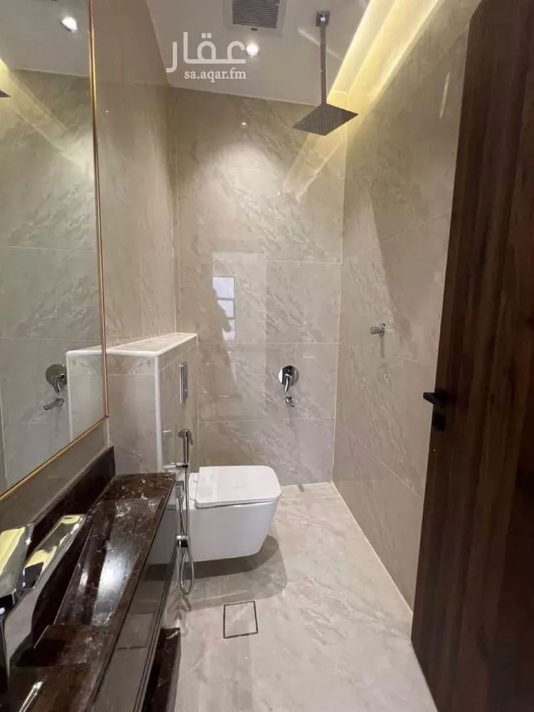 دور للبيع في شارع الحسن بن دينار, حي عكاظ, مدينة الرياض, منطقة الرياض صورة 3