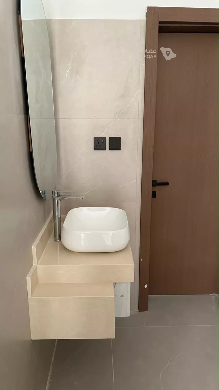 شقة للبيع في شارع ابن أبي الشكر الفلكي, حي المهدية, مدينة الرياض, منطقة الرياض صورة 2