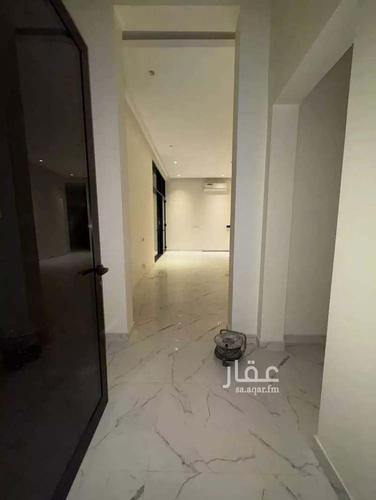 دور للبيع في شارع محمد مختار العطاردي, حي النرجس, مدينة الرياض, منطقة الرياض صورة 4
