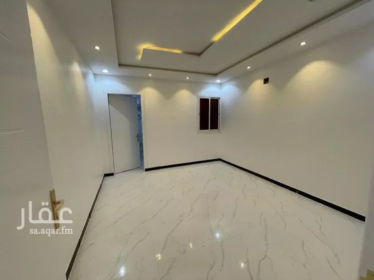 فيلا للبيع في شارع الحسن السكري, حي بدر, مدينة الرياض, منطقة الرياض صورة 3