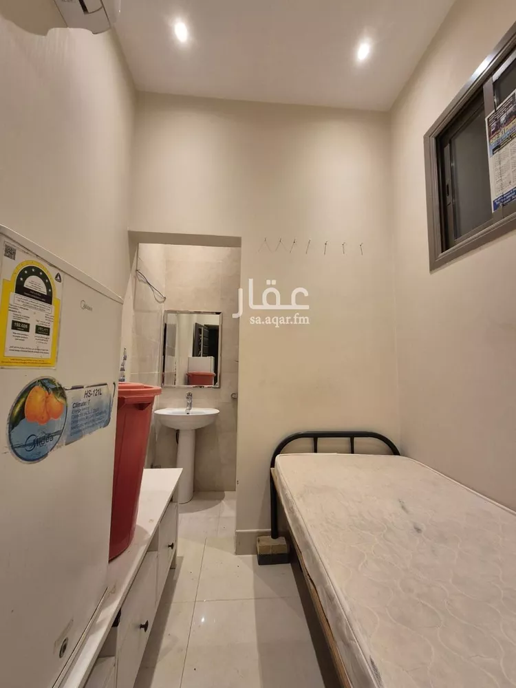 غرفة للإيجار في شارع شهيد الدين ثم الوطن عبدالرحمن حسن الشه, حي الشهداء, مدينة الرياض, منطقة الرياض صورة 2