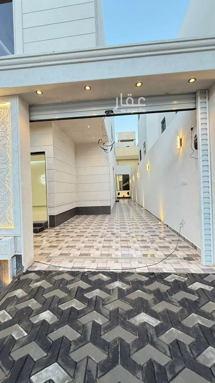 فيلا للبيع في شارع علي بن وهب, حي العزيزية, مدينة الرياض, منطقة الرياض صورة 4