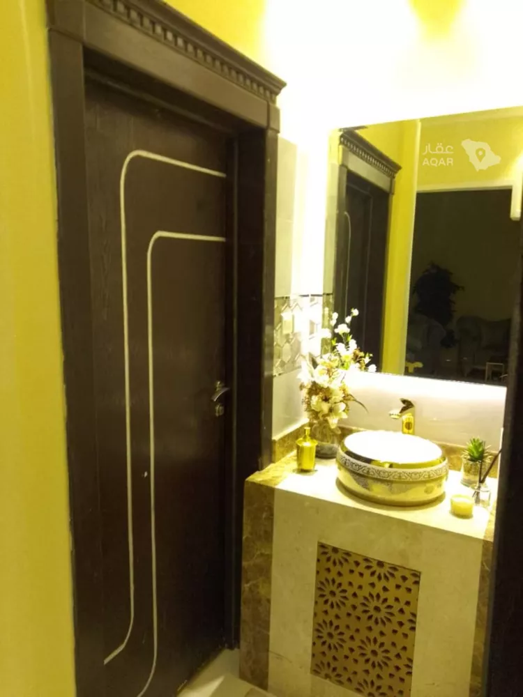 فيلا للإيجار في شارع حلل بنت أبي المكارم, حي المهدية, مدينة الرياض, منطقة الرياض 5