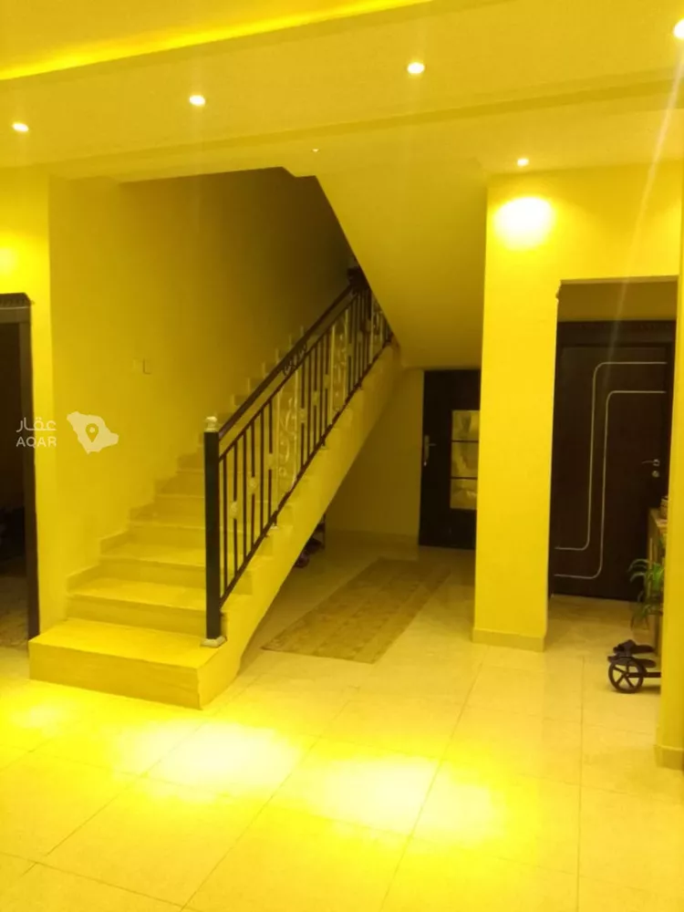 فيلا للإيجار في شارع حلل بنت أبي المكارم, حي المهدية, مدينة الرياض, منطقة الرياض 7
