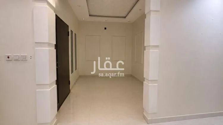 فيلا للبيع في شارع جبل المشايخ, حي القادسية, مدينة الرياض, منطقة الرياض صورة 4