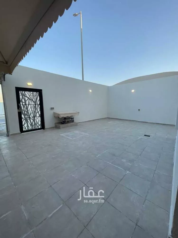 فيلا للإيجار في شارع خزيمة بن ثابت, حي الفرسان, مدينة الدمام, المنطقة الشرقية صورة 3