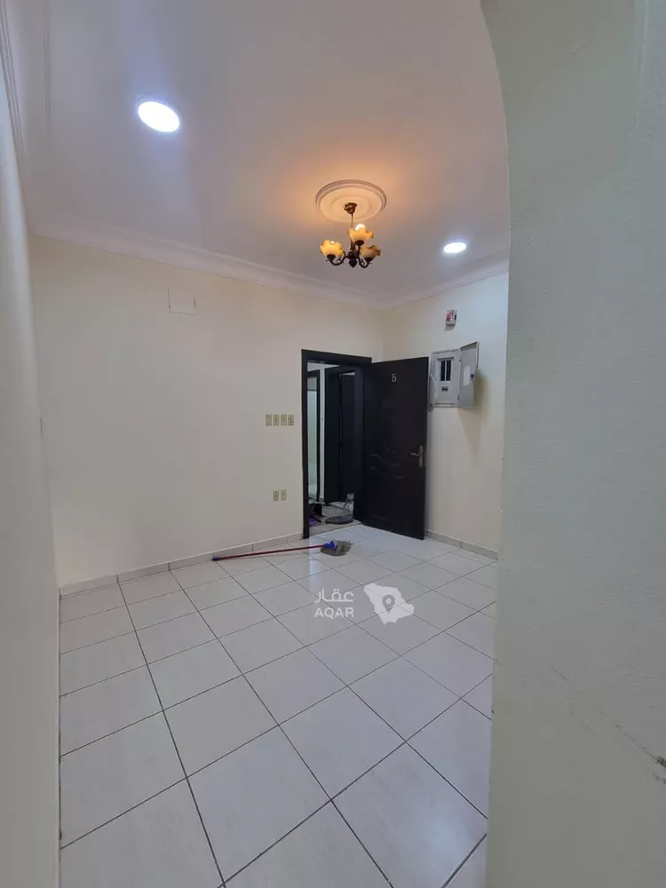 عمارة للإيجار في شارع الخبر, حي الخبر الجنوبية, مدينة الخبر, المنطقة الشرقية 12