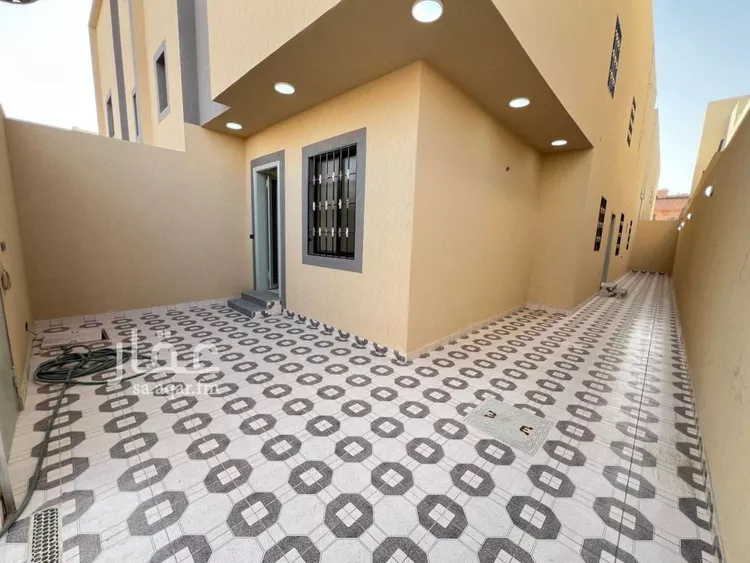 دور للبيع في شارع عرفات, حي الدار البيضاء, مدينة الرياض, منطقة الرياض صورة 2