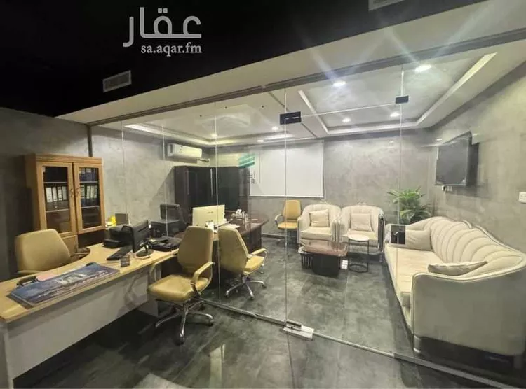 مكتب تجاري للإيجار في شارع ابي بكر الصديق, حي العارض, مدينة الرياض, منطقة الرياض صورة 2