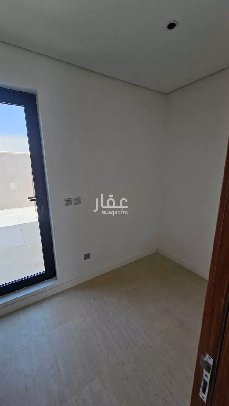 فيلا للإيجار في شارع الامير فيصل بن بندر بن عبدالعزيز الفرعي ، حي مطار الملك خالد الدولي ، الرياض ، منطقة الرياض 22