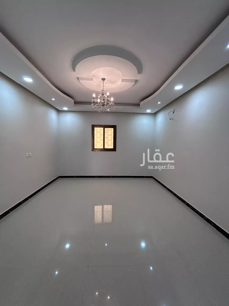 فيلا للبيع في شارع حبيب ابن حباشه, حي طيبة, مدينة الدمام, المنطقة الشرقية صورة 2