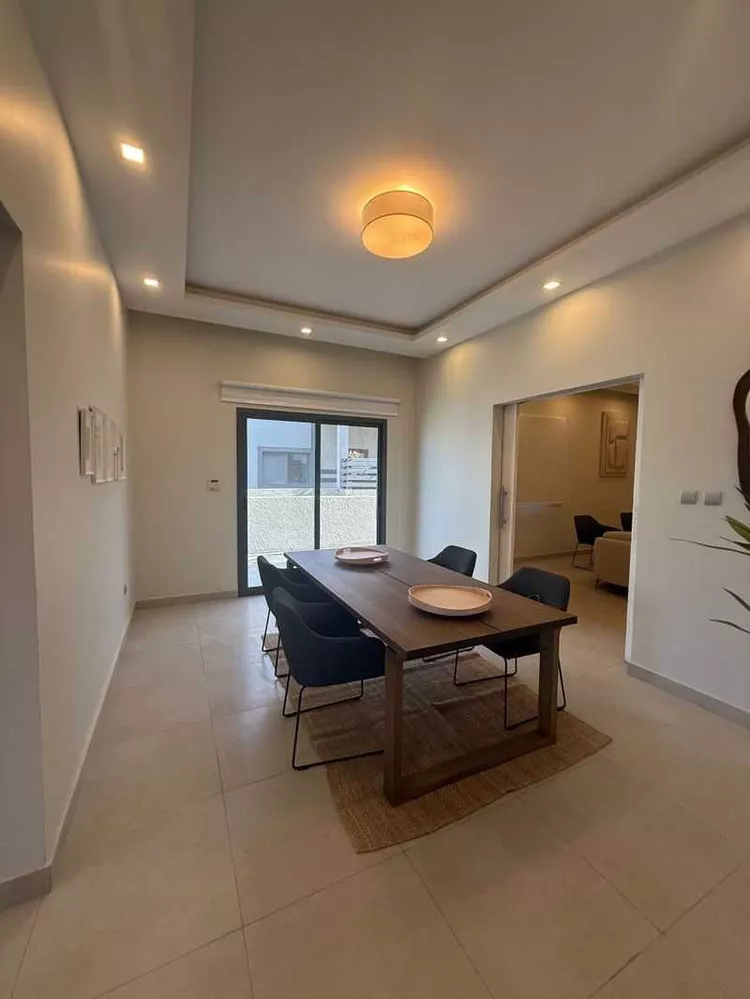 شقة للبيع في شارع القاسم بن سيار, حي البندرية, مدينة الخبر, المنطقة الشرقية