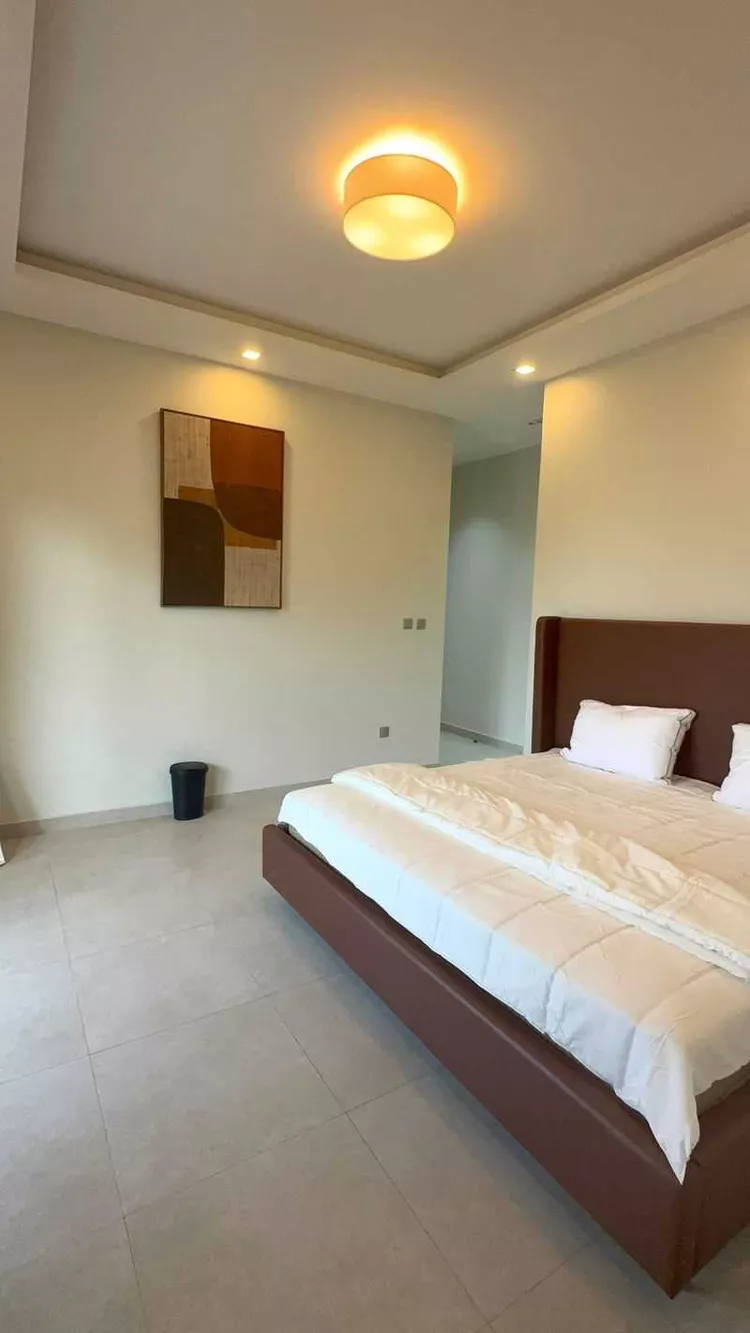 شقة للبيع في شارع القاسم بن سيار, حي البندرية, مدينة الخبر, المنطقة الشرقية 6