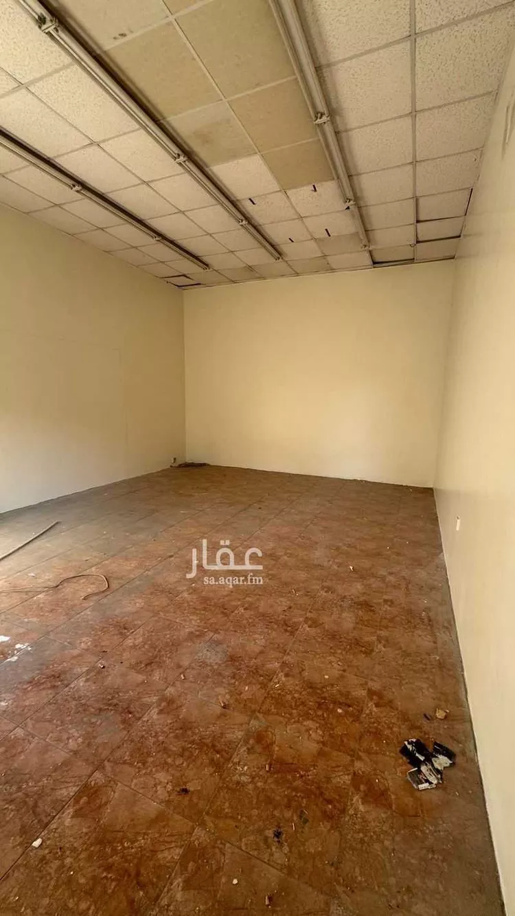 محل للإيجار في شارع الملك عبدالله ابن عبدالعزيز سعود, حي المطار القديم, مدينة بريده, منطقة القصيم