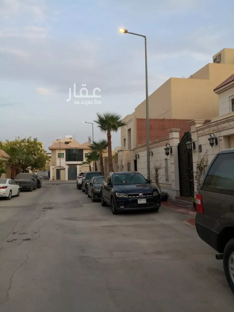 فيلا للبيع في شارع الفئ, حي الربيع, مدينة الرياض, منطقة الرياض صورة 3