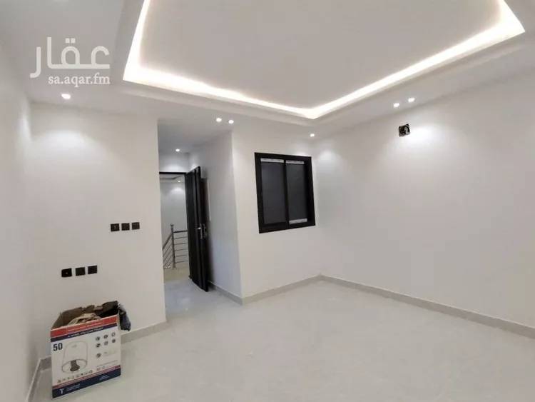 دور للبيع في شارع الامام البخاري, حي بدر, مدينة الرياض, منطقة الرياض صورة 2
