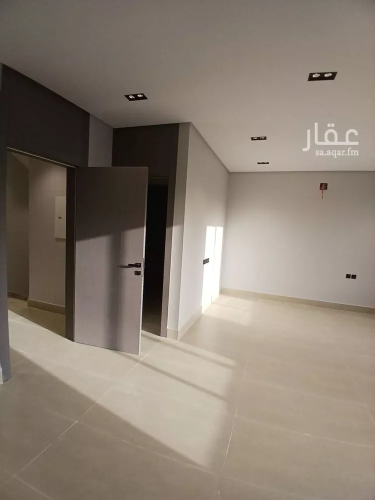 فيلا للبيع في شارع الخزرج, حي طويق, مدينة الرياض, منطقة الرياض 16