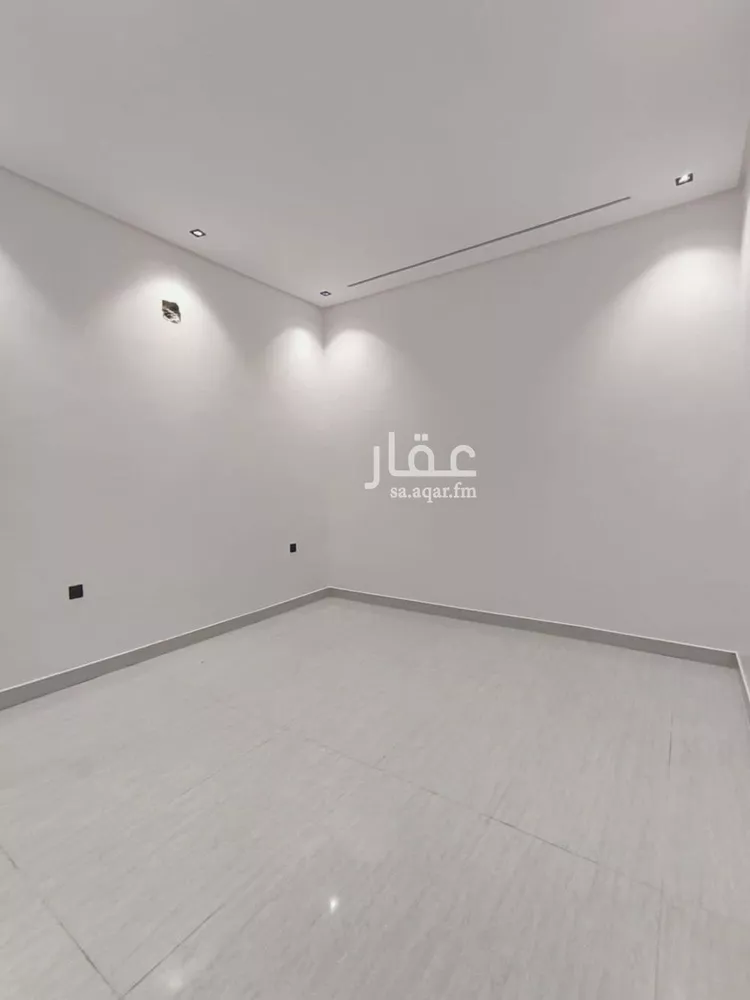 دور للبيع في شارع المفتي, حي طويق, مدينة الرياض, منطقة الرياض صورة 4