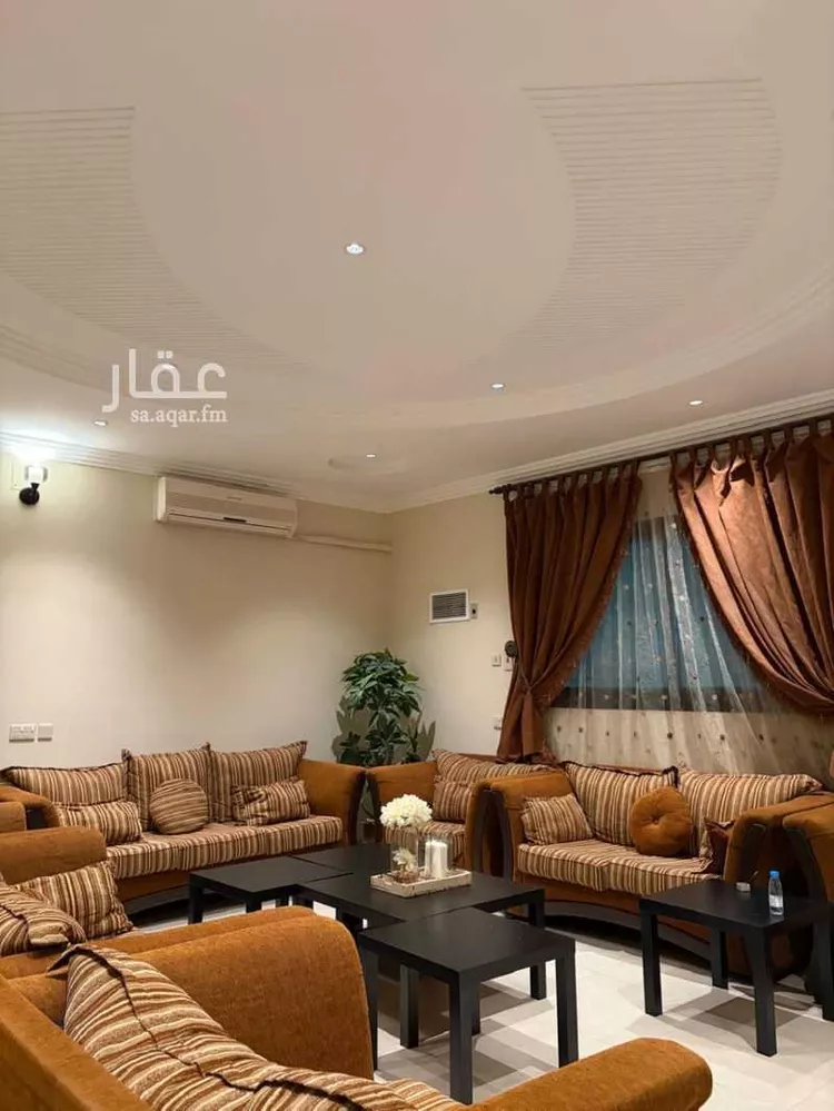 فيلا للبيع في شارع الفراء, حي شبرا, مدينة الرياض, منطقة الرياض صورة 3