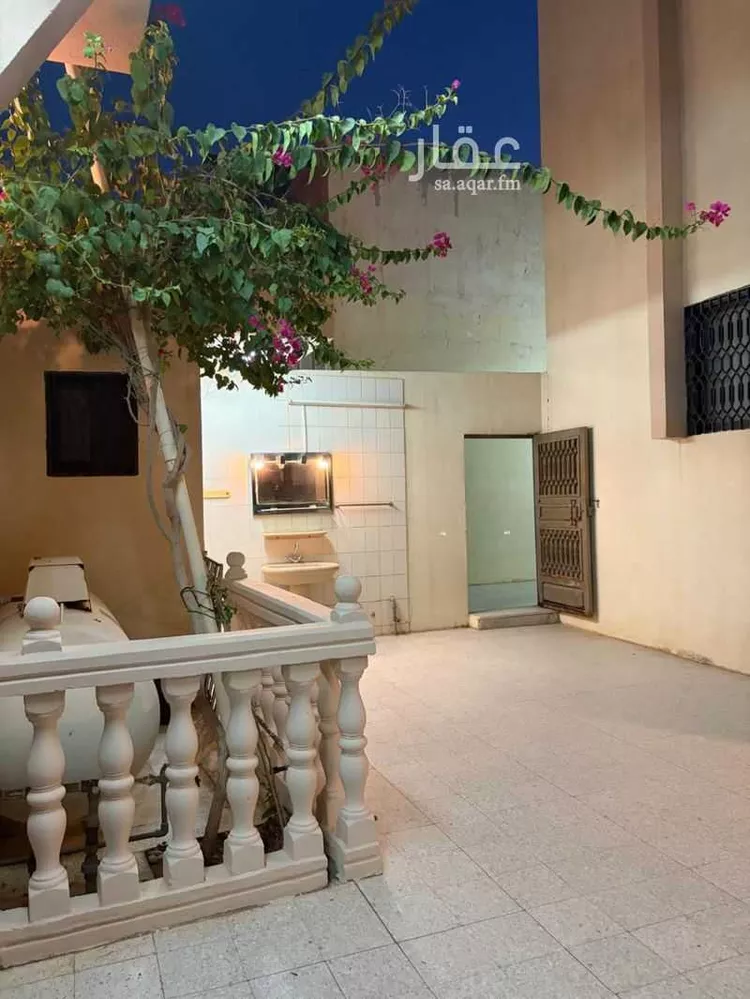 فيلا للبيع في شارع الفراء, حي شبرا, مدينة الرياض, منطقة الرياض